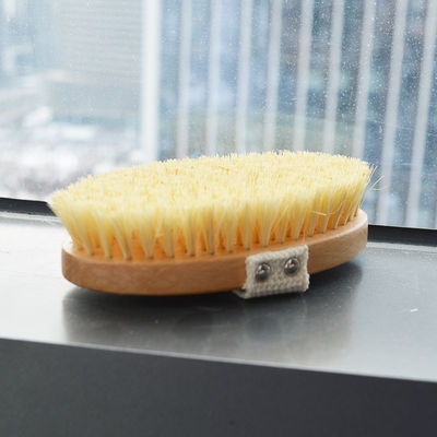 Sisal Bristle ξηρή βούρτσα σώματος για την απολέπιση κυτταρίτιδας και μασάζ ξηρό δέρμα σε χρώμα ξύλου