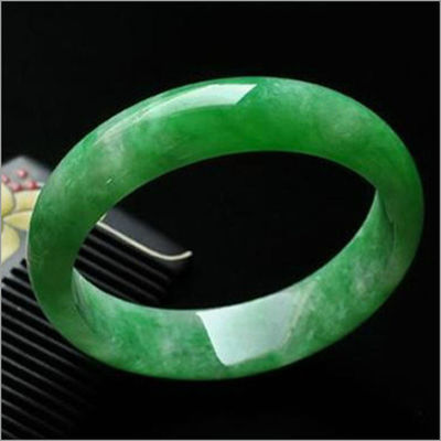 Προσαρμοσμένα Κρυστάλλινα Λίθοι Icy Emerald Green Jade Bangle Bracelet OEM ODM Αποδεκτό