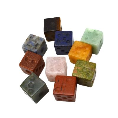Πάρτε τα χέρια σας σε Gemstone 15mm Cube Dice Ένα must-have για κάθε λάτρη του παιχνιδιού