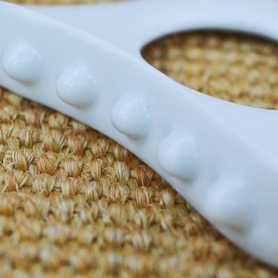 Επαγγελματικό Κεραμικό Gua Sha Scraping Μέσο Μασάζ για V-face Lifting και Λιμφατική Αποχέτευση